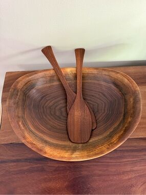 Andrew Pearce walnut salad bowl set